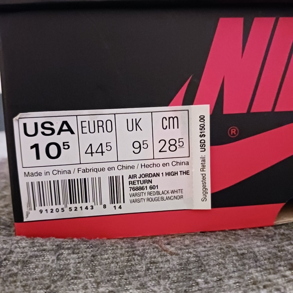 Jordan 1 Retro high OG      Shattered backboard SOLD OUT - Picture 4 of 6